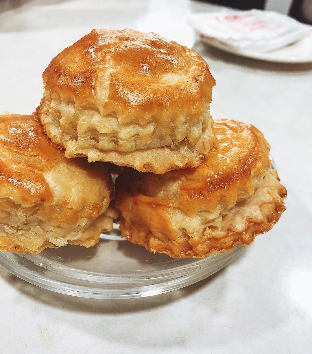 Bánh Pateso ăn kèm tại quán ăn Sài Gòn