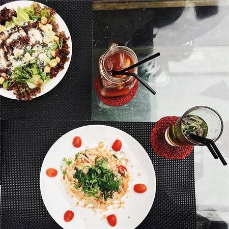 Ly cafe thơm nồng cho buổi chiều hẹn hò tại Cosa Nostra