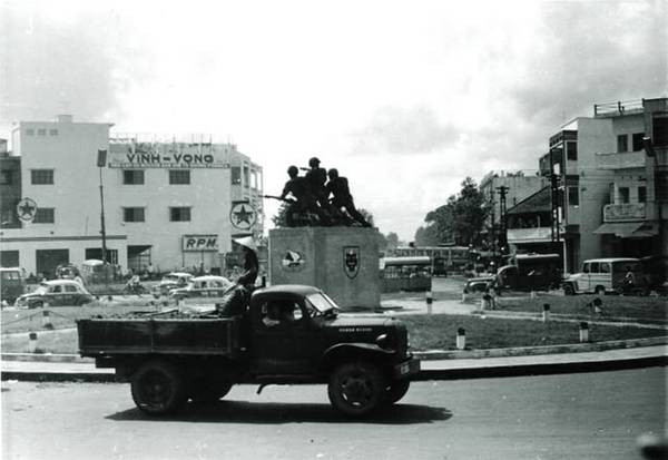 Bùng binh Ngã 7