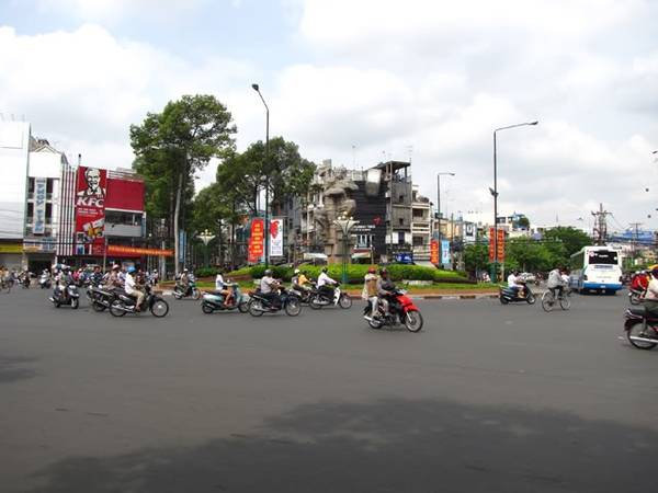 Bùng binh Ngã 7 nay