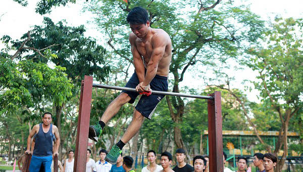 Địa điểm tập Street Workout nổi tiếng ở công viên Thống Nhất