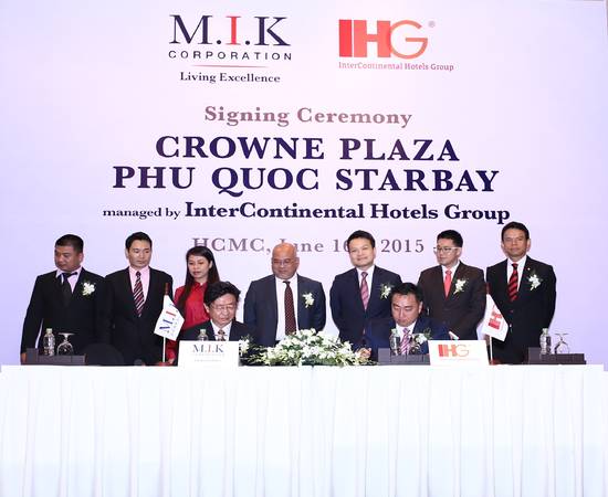 Lễ kí kết giữa Tập đoàn đầu tư & phát triển bất động sản M.I.K và Tập đoàn IHG (Intercontinental Hotels Group) - một trong những tập đoàn quản lý khách sạn hàng đầu thế giới.