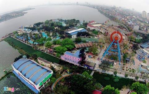 Khu vực vui chơi giải trí ven hồ Tây