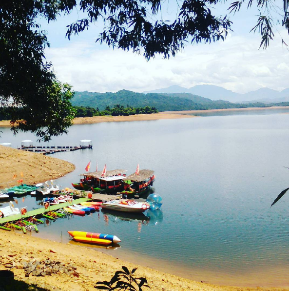Du lịch Hồ Phú Ninh Quảng Nam phong cảnh hồ rộng