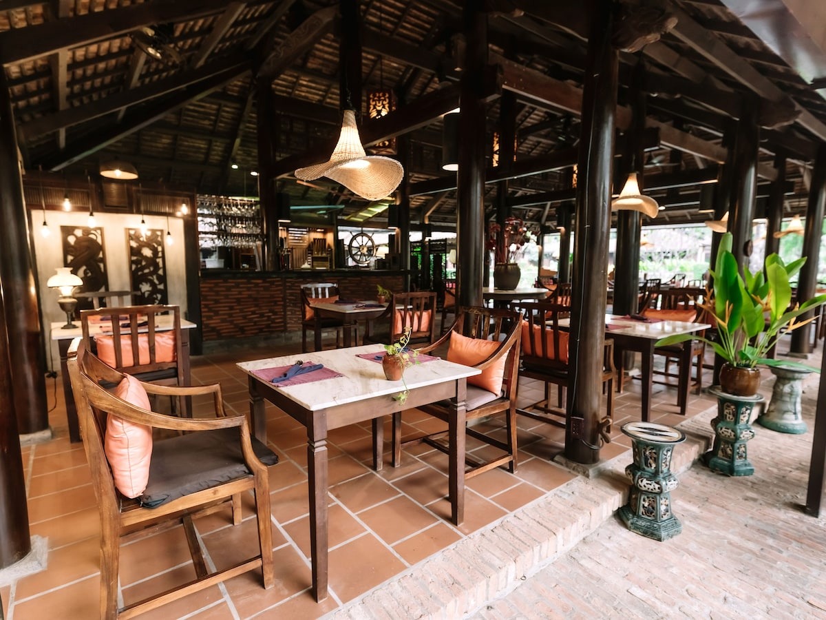 Nhà hàng tại Hồ Tràm Beach Resort