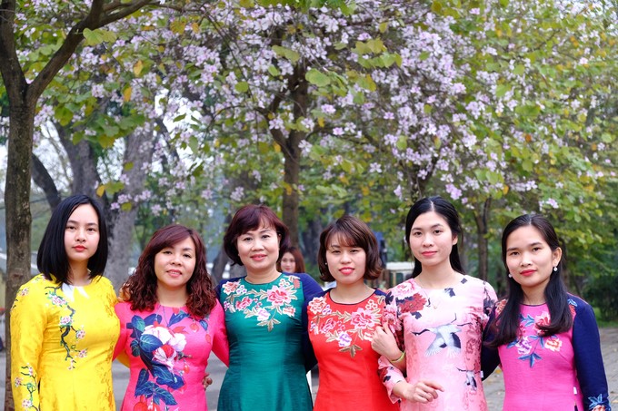 Chụp ảnh hoa ban Tây Bắc tại Hoàng Diệu