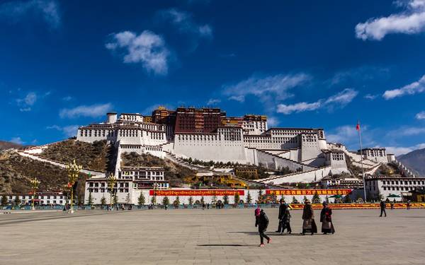 Lhasa, Tây Tạng, Trung Quốc: Trái tim của vùng đất Phật với trải nghiệm văn hóa, tôn giáo và ẩm thực độc đáo. Lhasa đạt 85,56 điểm, đứng thứ 10.
