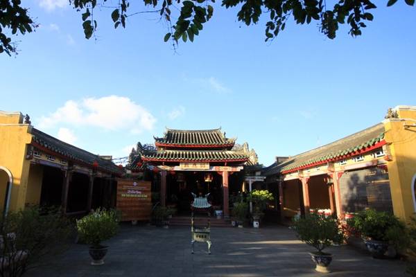 Kiến trúc cổ Trung Hoa của hội quán Hải Nam tại Hội An