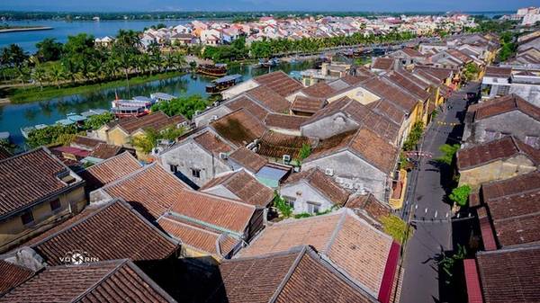 Hội An nhìn từ trên cao tại triển lãm Hành trình di sản