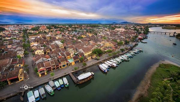 Du khách có thể chọn tour thuyền trên sông Thu Bồn