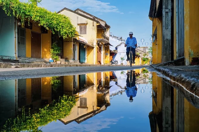 Hội An sau mưa với những bức ảnh soi bóng đẹp