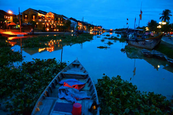 Sông Hoài Hội An mùa thu khi về đêm