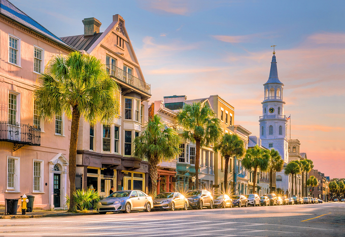 Charleston Mỹ với con đường đá cuội lãng mạn