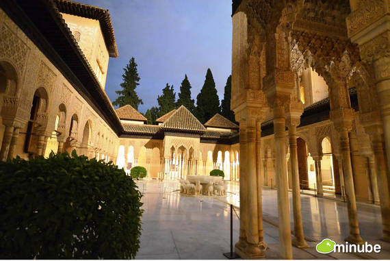 Granada, Tây Ban Nha với sức hút từ kiến trúc độc đáo