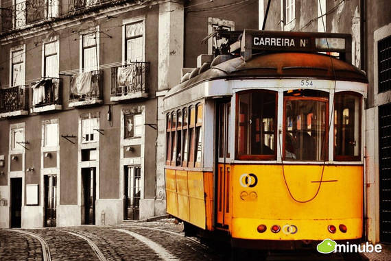 Lisbon, Bồ Đào Nha với biển, mặt trời và phố xinh đẹp