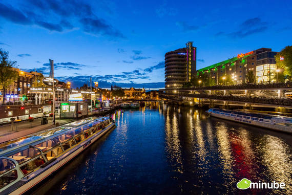 Amsterdam với khu đèn đỏ và Bảo tàng Van Gogh