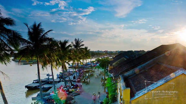 Một ngày bình yên ở Hội An qua ống kính khách Tây Một ngày bình yên ở Hội An qua ống kính khách Tây