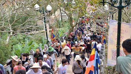 Khai hội Yên Tử