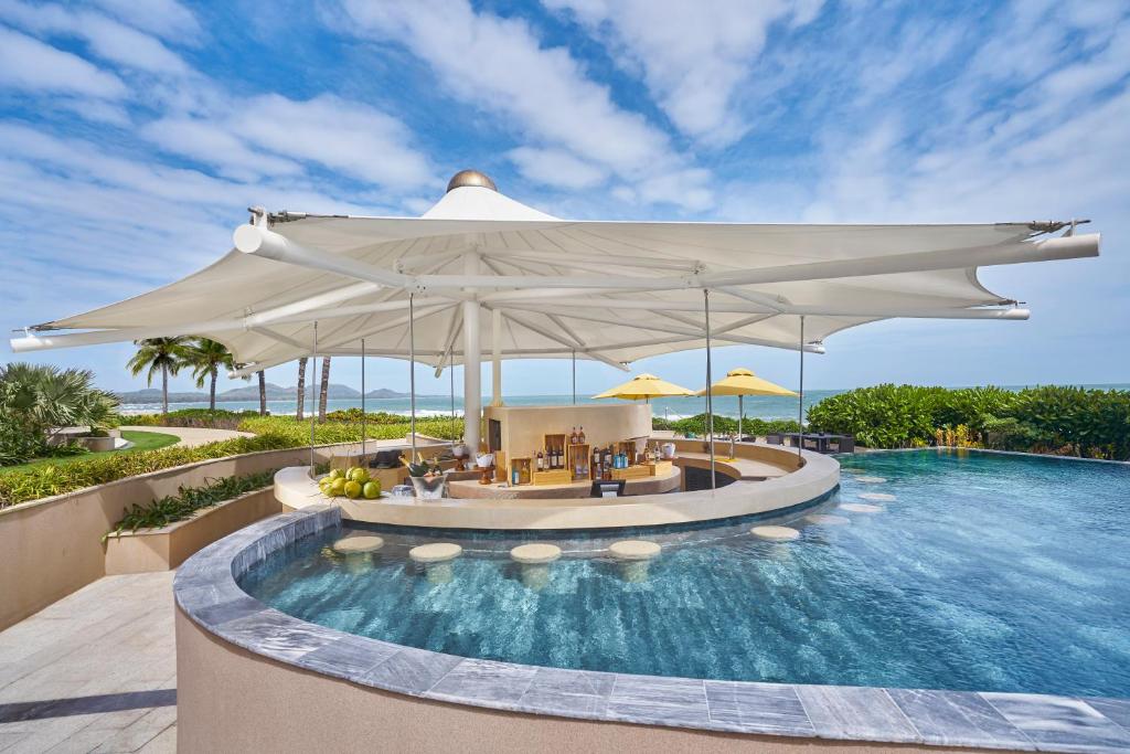 Holiday Inn Hồ Tràm 1