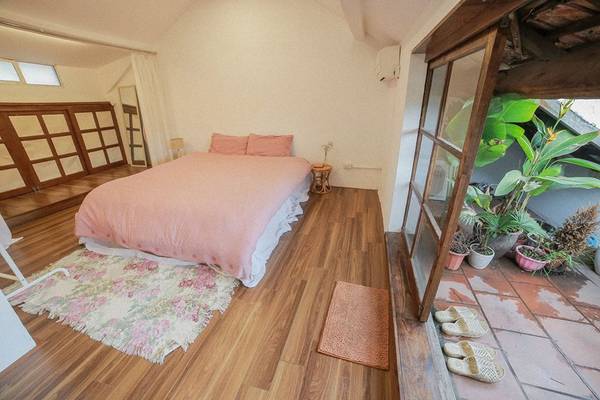 Homestay Hà Nội không gian ngập ánh sáng