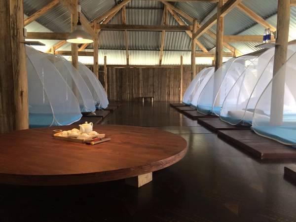 Bữa ăn hải sản tươi ngon tại homestay Hòn Dăm Phú Quốc