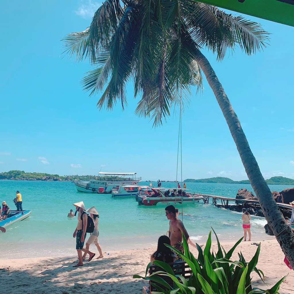 Bờ biển hoang sơ của hòn đảo Phú Quốc Hòn Xưởng