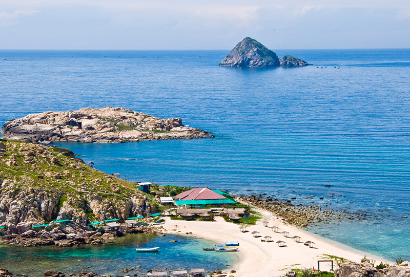 Khung cảnh thiên nhiên thơ mộng tại hòn Nội Nha Trang