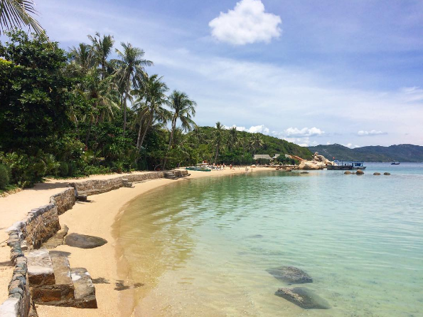 Resort hòa mình vào thiên nhiên tại đảo Cá Voi