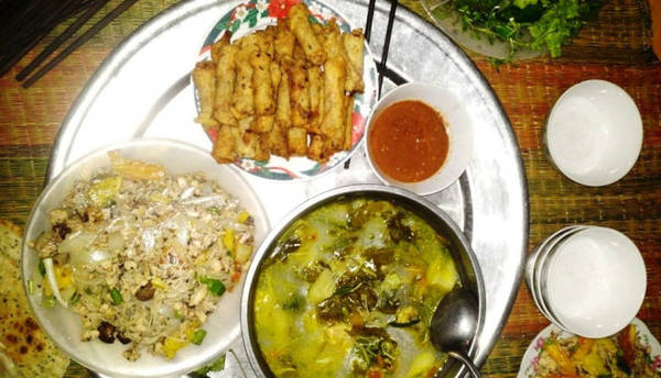 Nhờ tài khéo léo của người phụ nữ miệt biển, lạch được chế biến thành nhiều món ngon bổ dưỡng - Ảnh: T.LY