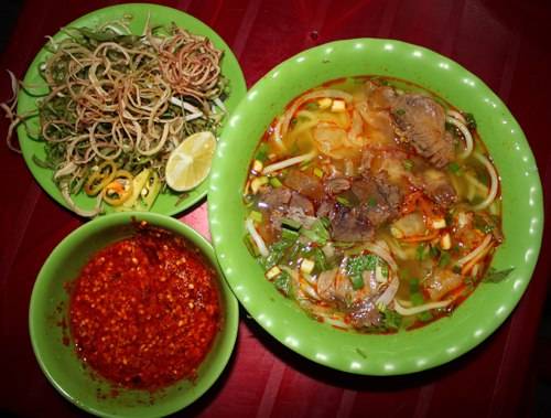 Một số địa chỉ bán bún bò ngon ở Huế