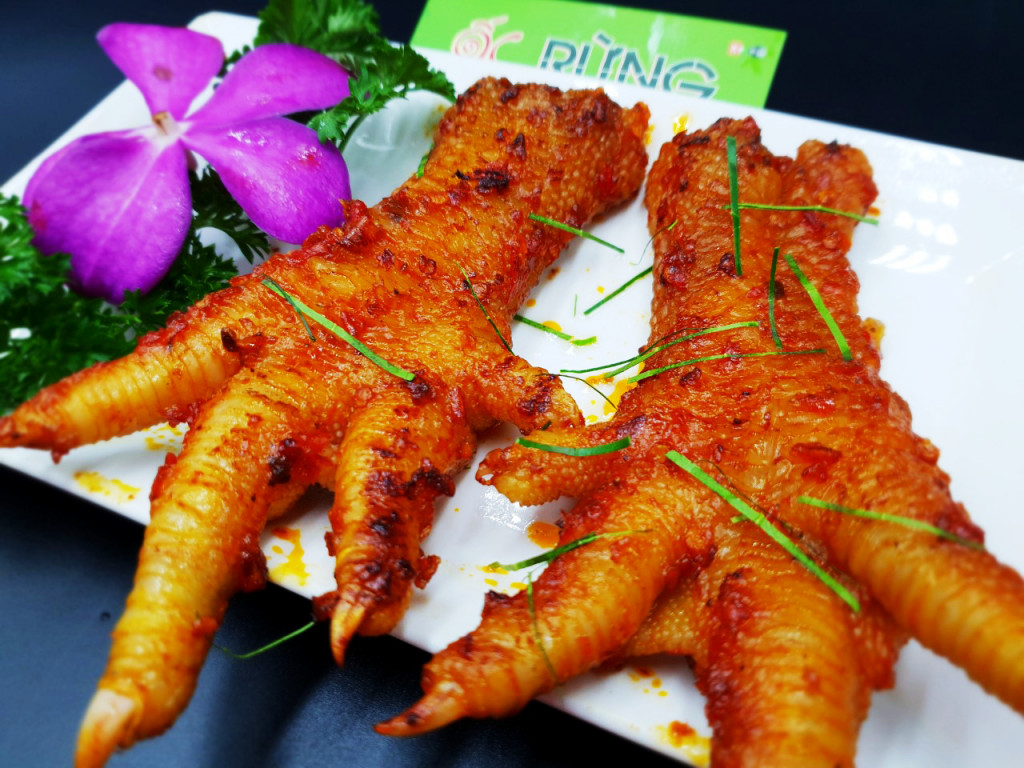 Chân gà Đông Tảo nướng Hưng Yên
