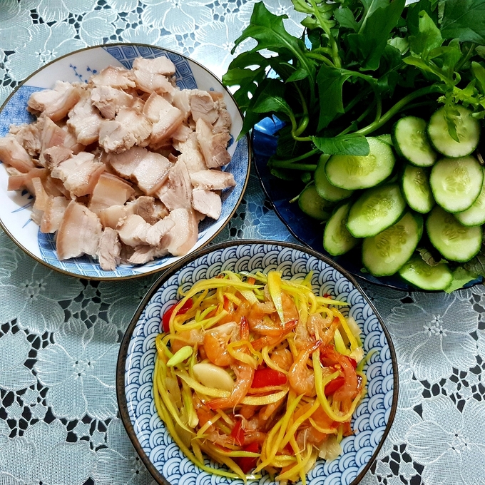 Hướng dẫn cách làm mắm tép thịt luộc miền Tây