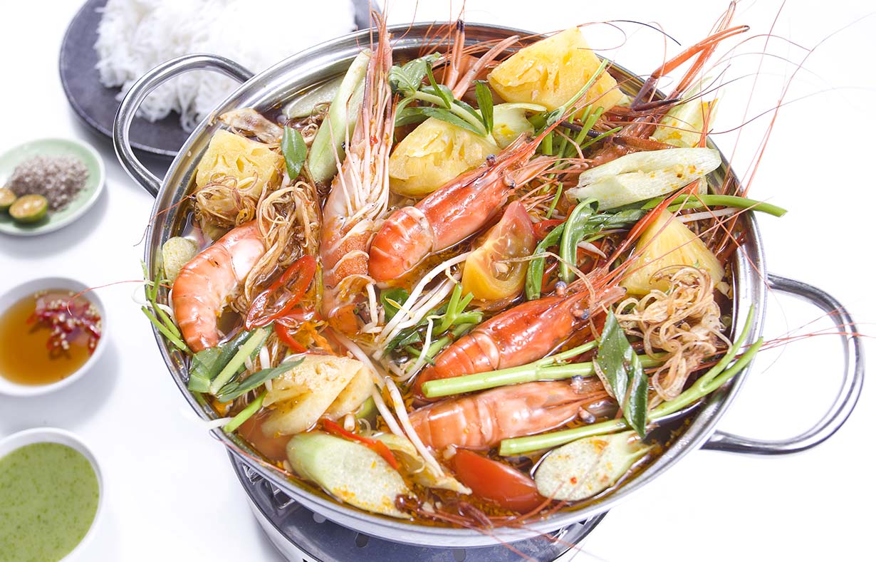 Đổi món với lẩu tôm chua cay cực dễ làm tại nhà