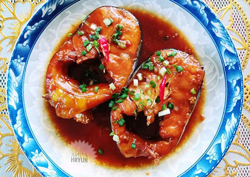 Món cá ba sa kho tiêu hoàn thiện