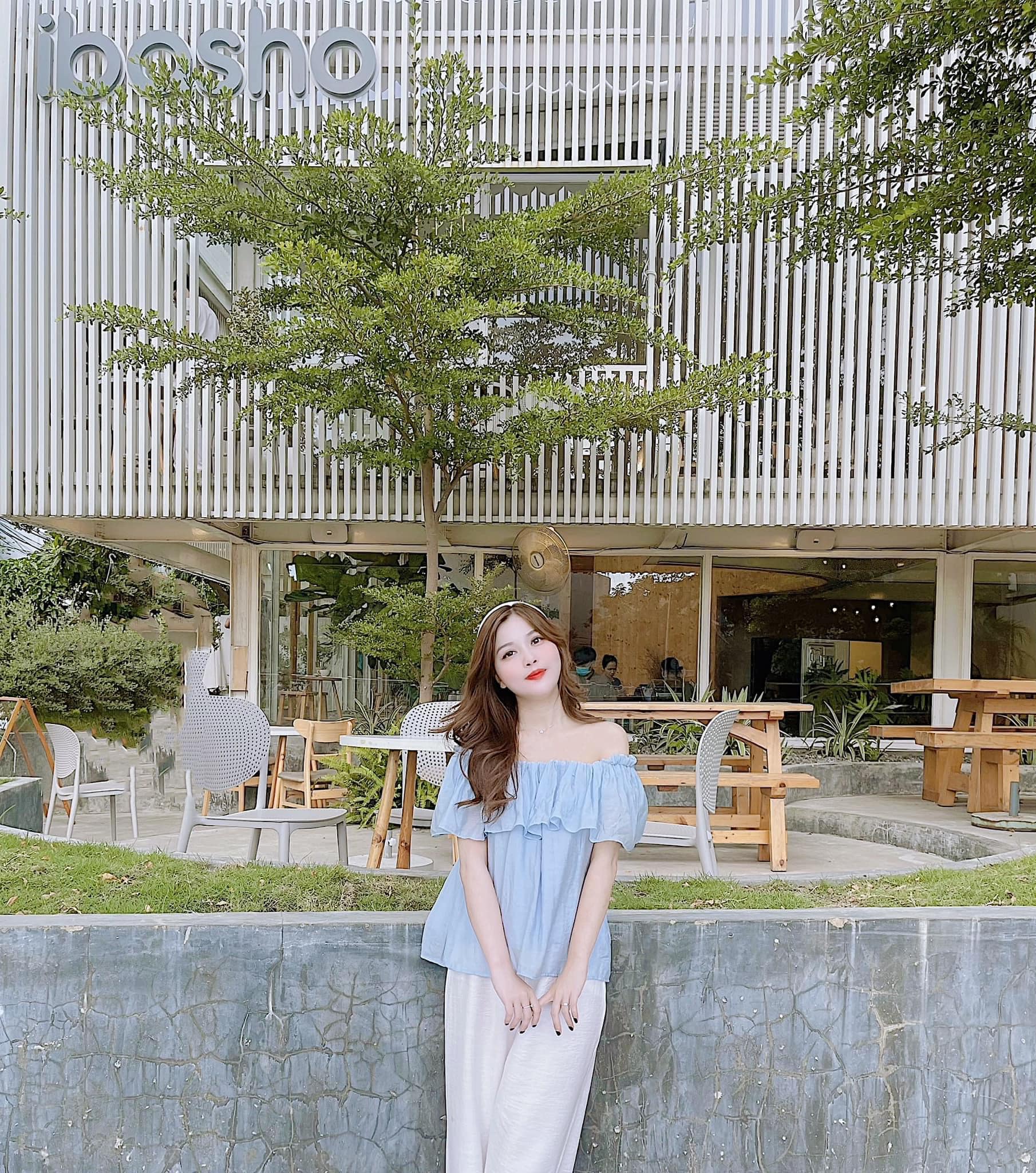 Góc thư giãn quán cafe Đà Nẵng Ibasho Hostel & Coffee
