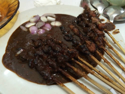 Satay - món ăn đường phố Indonesia thơm ngon