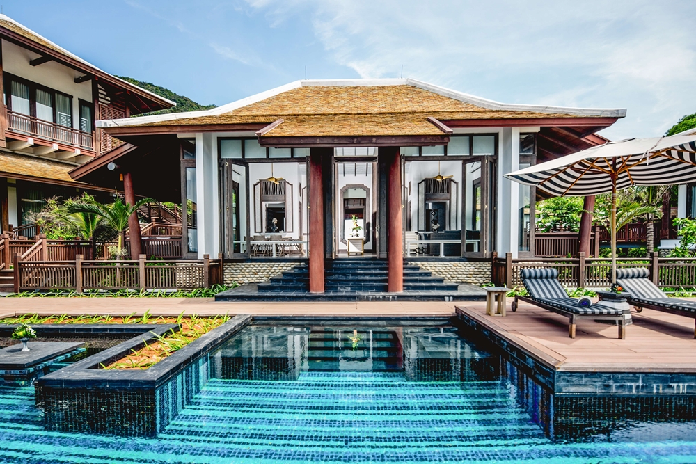 Không gian phòng hoàng gia InterContinental Đà Nẵng