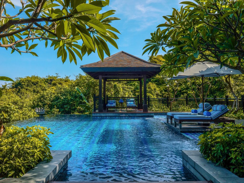 Bể bơi riêng tại InterContinental Đà Nẵng Sun Peninsula