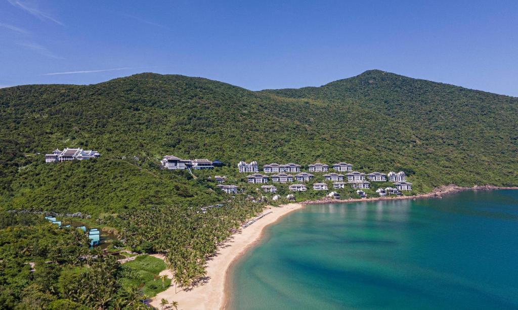 Biệt thự 4 phòng ngủ với hồ bơi riêng tư tại InterContinental Đà Nẵng Resort