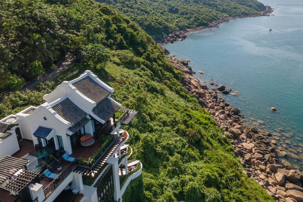 Không gian độc đáo tại nhà hàng Barefoot của InterContinental Đà Nẵng Resort