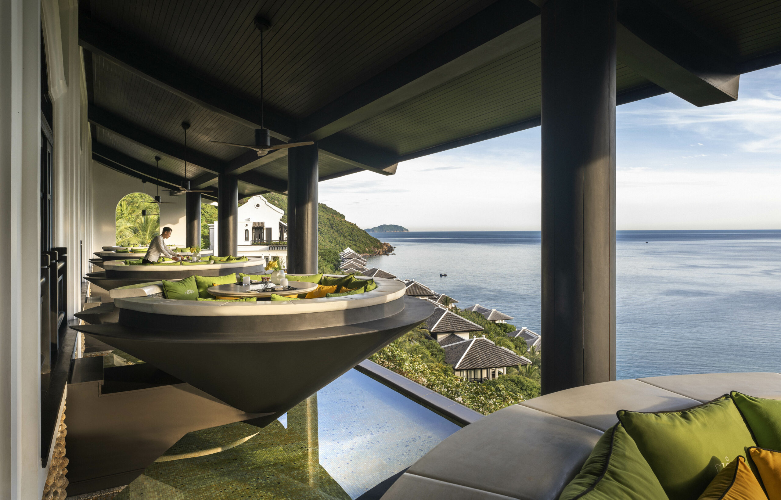 intercontinental-danang-sun-peninsula-resort-ivivu12