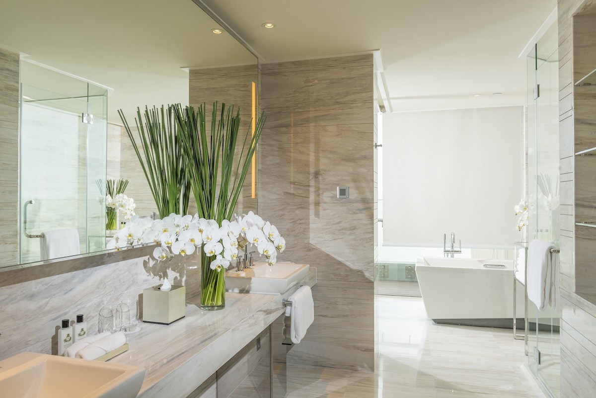 Không gian phòng suite Intercontinental Nha Trang