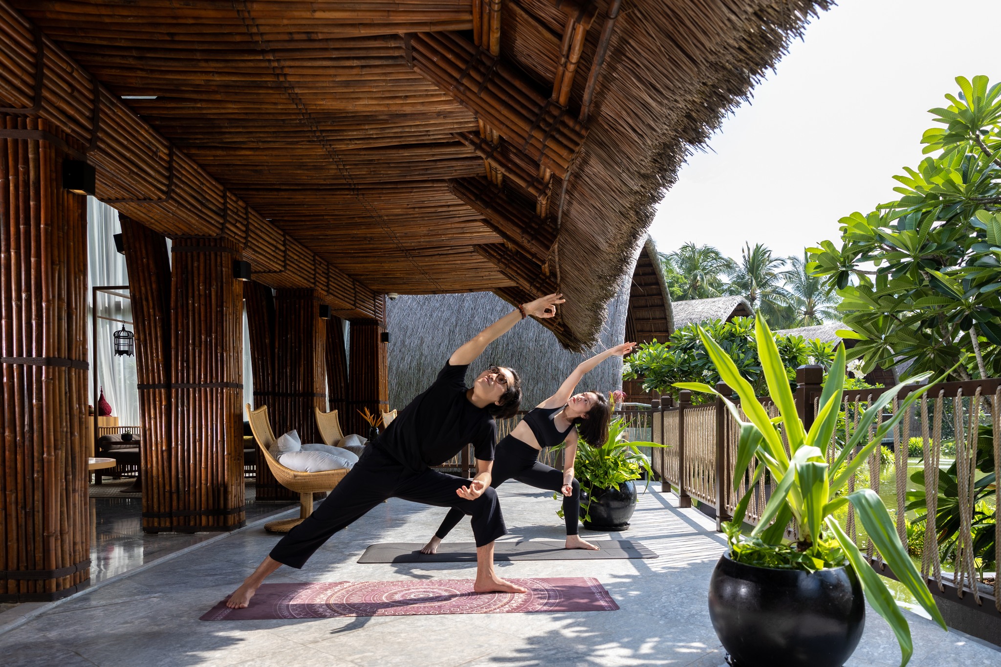 Buổi tập yoga tại InterContinental Phú Quốc Long Beach