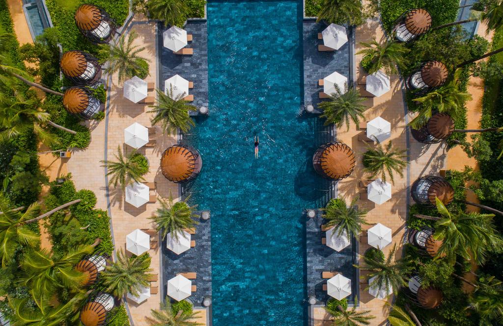 Bể bơi InterContinental Phú Quốc Long Beach