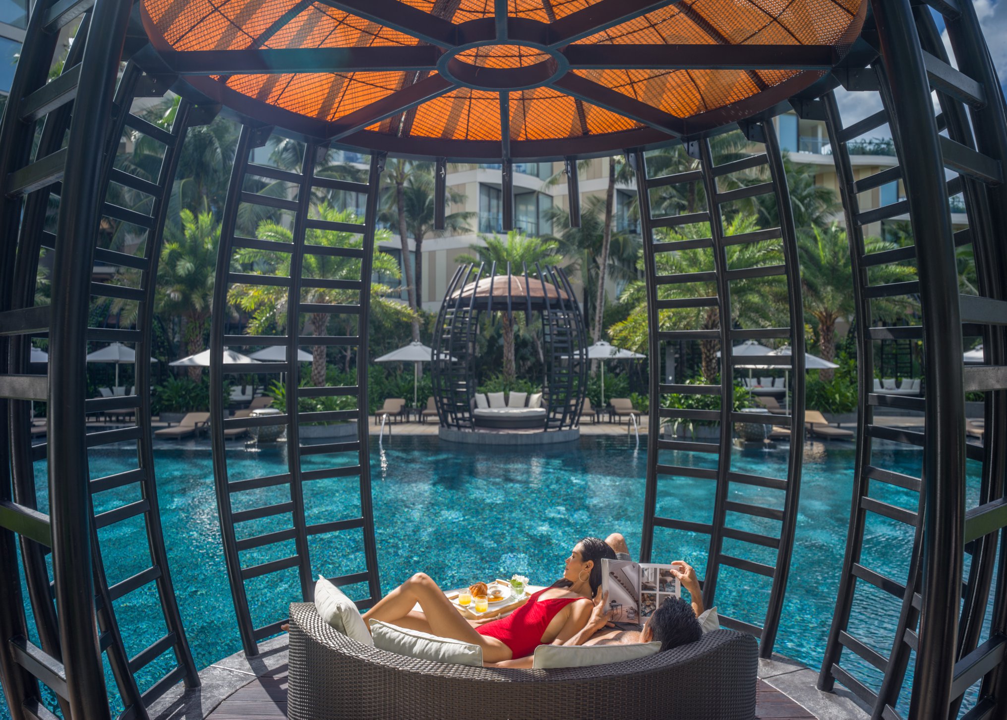Ghế lồng chim hồ bơi InterContinental Phú Quốc Long Beach Ghế lồng chim hồ bơi InterContinental Phú Quốc Long Beach