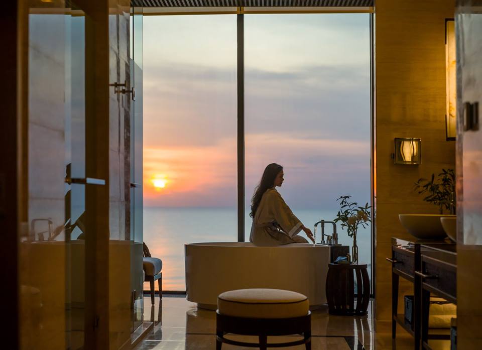 Phòng tắm sang trọng InterContinental Phú Quốc
