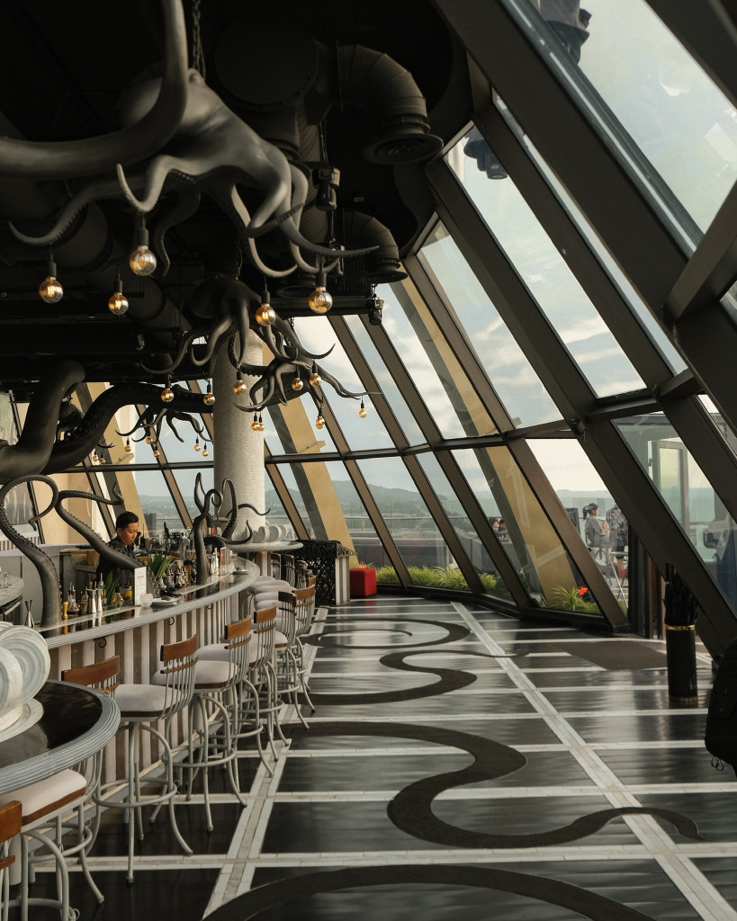 Quán bar resort Phú Quốc cao cấp InterContinental