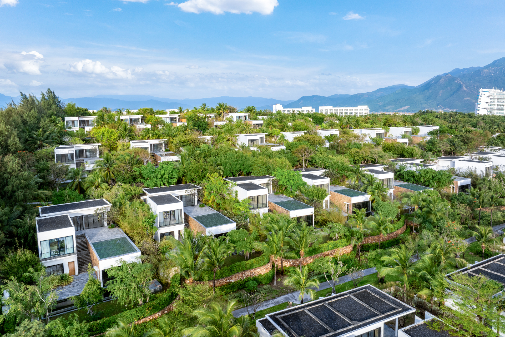 Khuôn viên xanh tại JW Marriott Cam Ranh