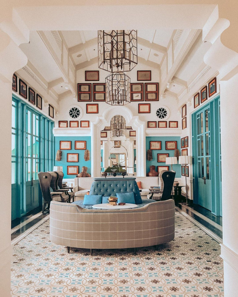Hồ bơi sang trọng tại khu nghỉ dưỡng Phú Quốc JW Marriott