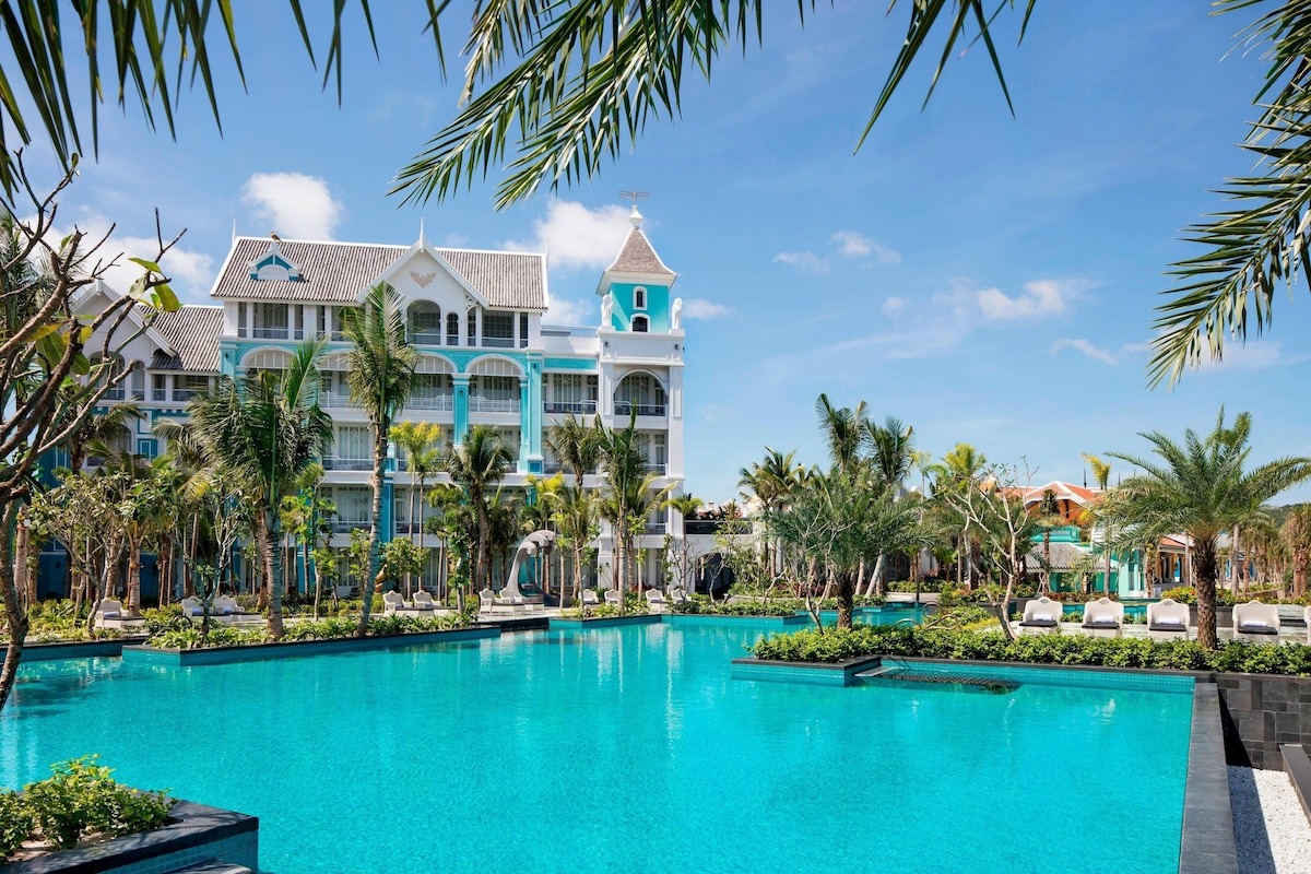 jw-marriott-phu-quoc-emerald-bay-resort-spa-ivivu-9-1 JW-Marriott-Phu-Quoc-Emerald-Bay-Resort- Spa-ivivu-9